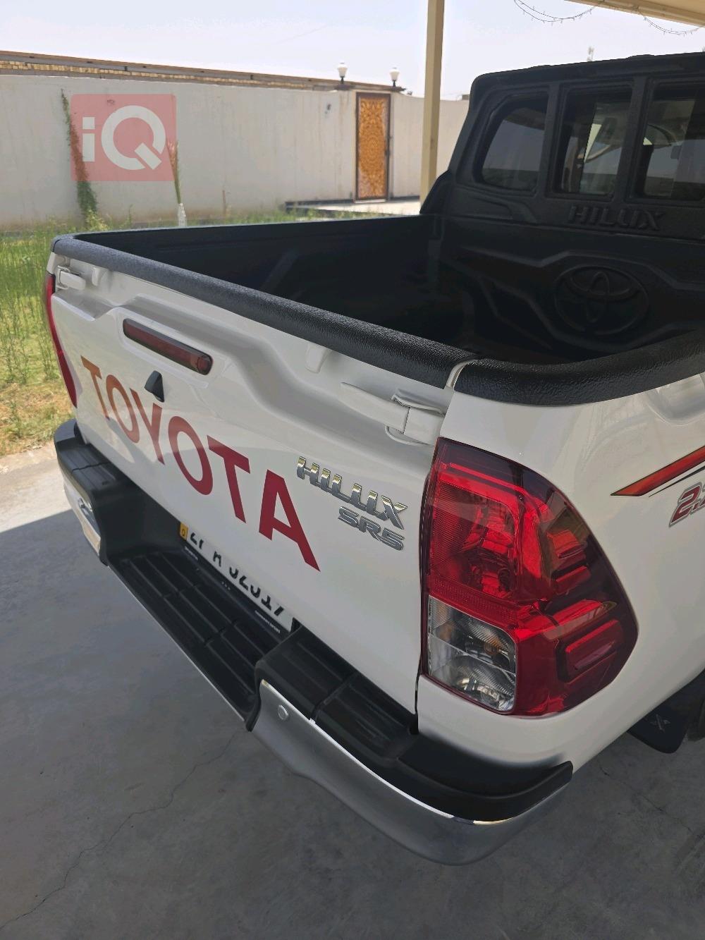 تويوتا هايلوكس